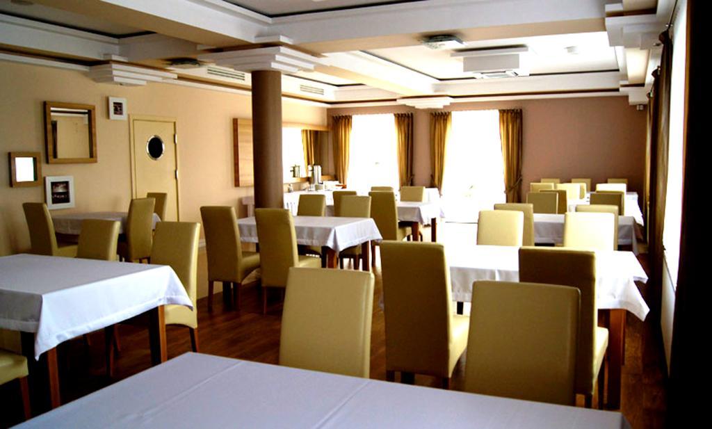 Bed and Breakfast Adamar Ястшембя-Гура Экстерьер фото
